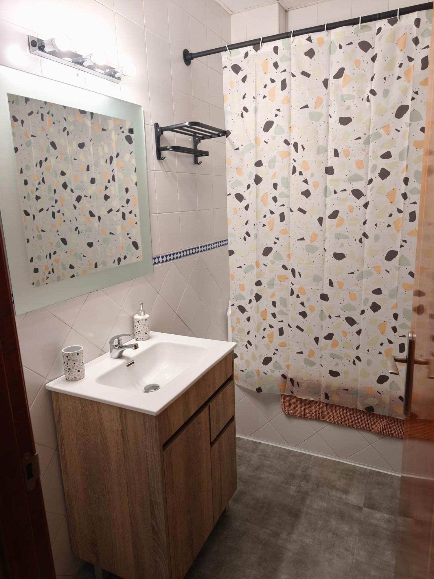 Apartament Fibes Ii Edificio Lux *